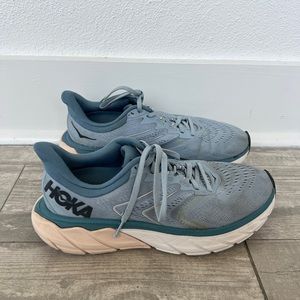 Hoka Arahi 6 Women’s Size 9B
